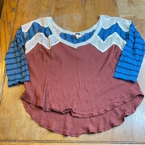 Free People We the Free Thermal Wide V-Neck Knit Top size Medium